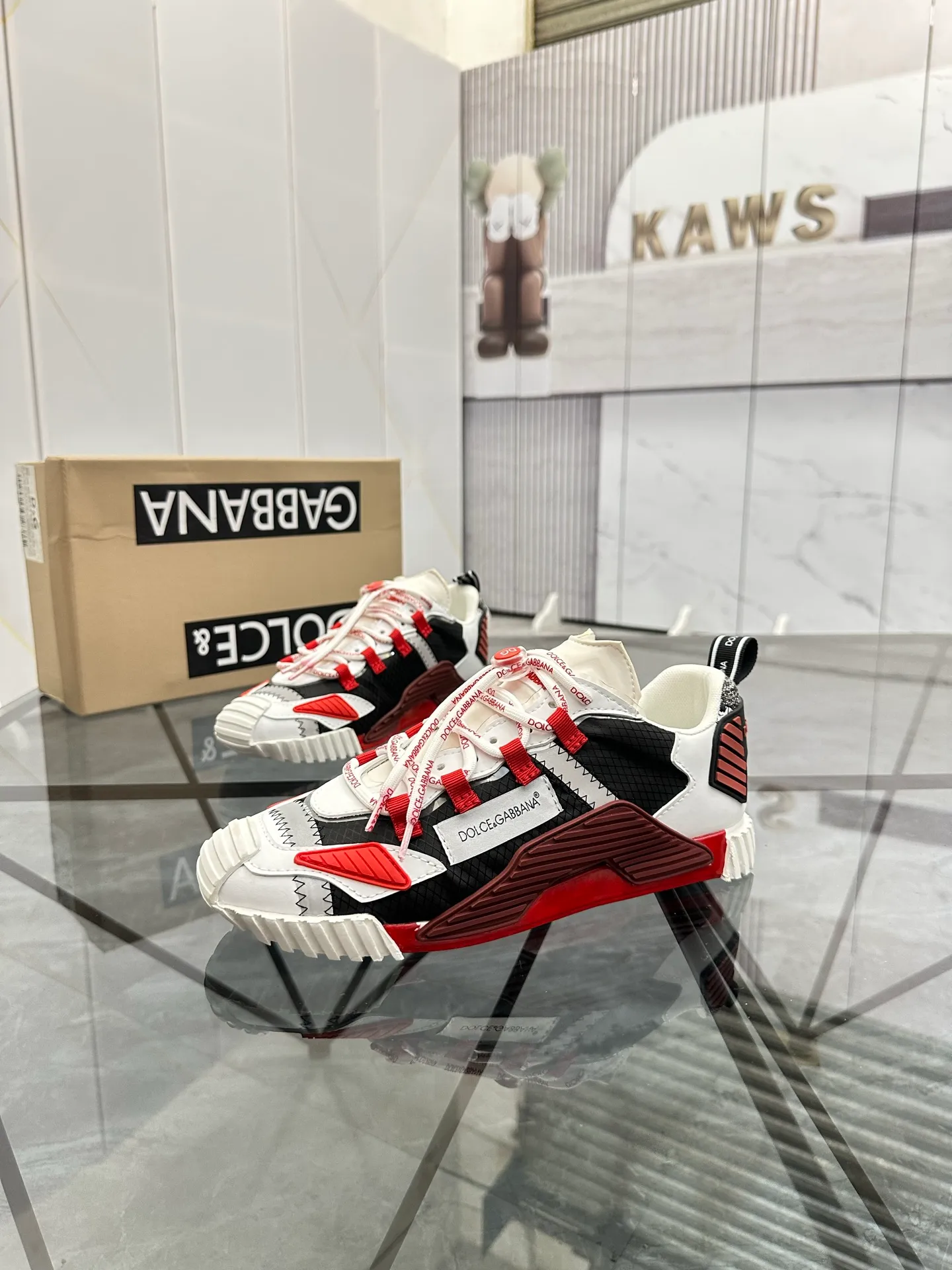 Men's shoes: 💰P440¥ Product trademark: DG "Dolce & Gabbana*" low-top sports shoes Regular size: 35-44 (can be customized to 45.46.) Couple style Product materials: Upper imported cowhide stitching original material, breathable lining, original outsole. Number: 803